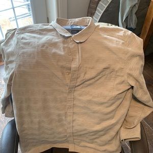 The North Face XXL Dress Shirt